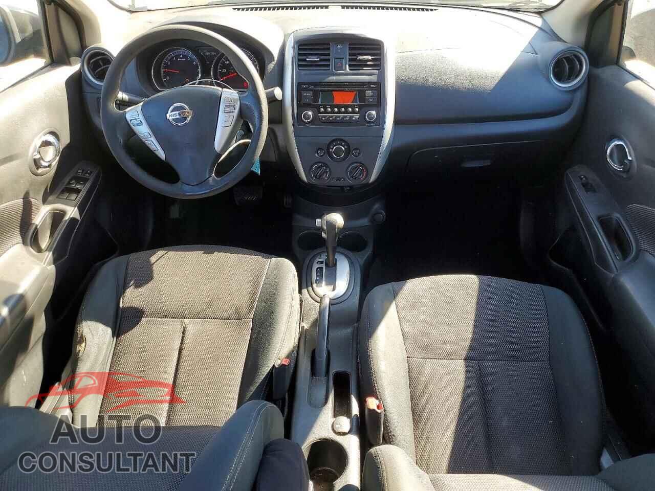 NISSAN VERSA 2017 - 3N1CN7AP3HL806421