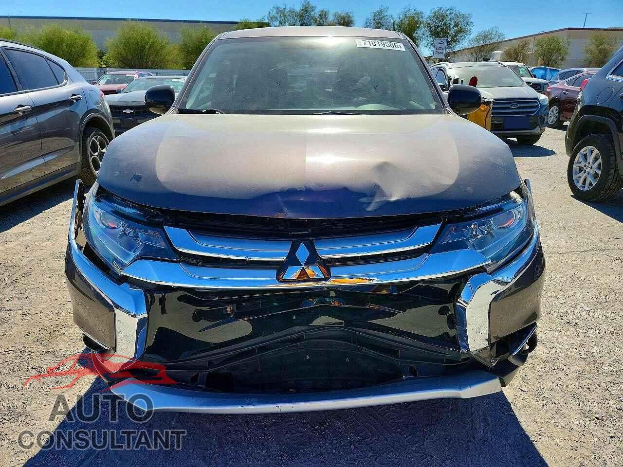 MITSUBISHI OUTLANDER 2017 - JA4AD2A38HZ041927