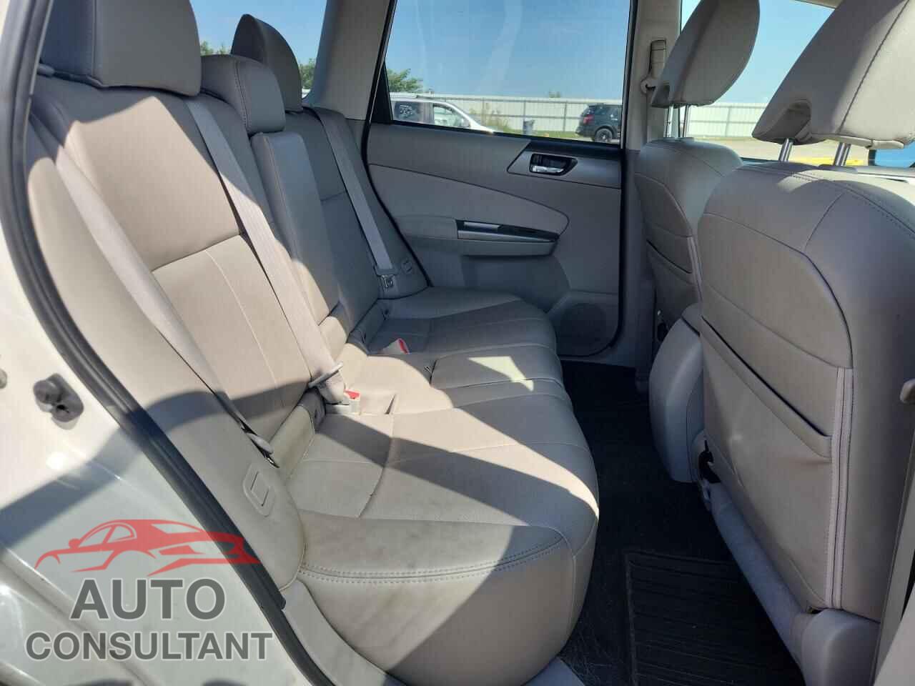 SUBARU FORESTER 2011 - JF2SHBEC5BH762164