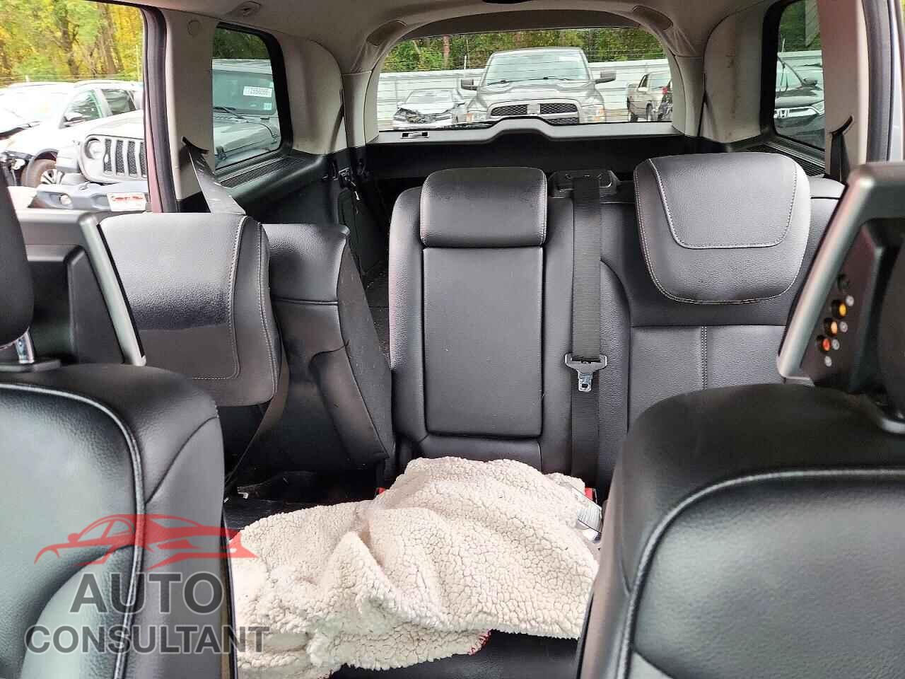 MERCEDES-BENZ GL-CLASS 2012 - 4JGBF7BE2CA763849