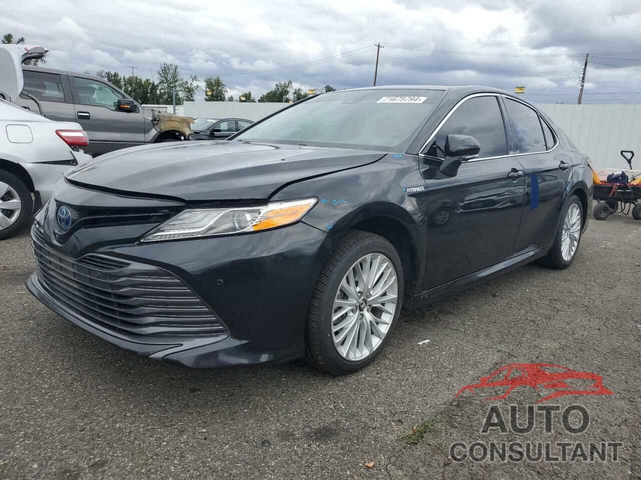 TOYOTA CAMRY 2019 - 4T1B21HK8KU012872