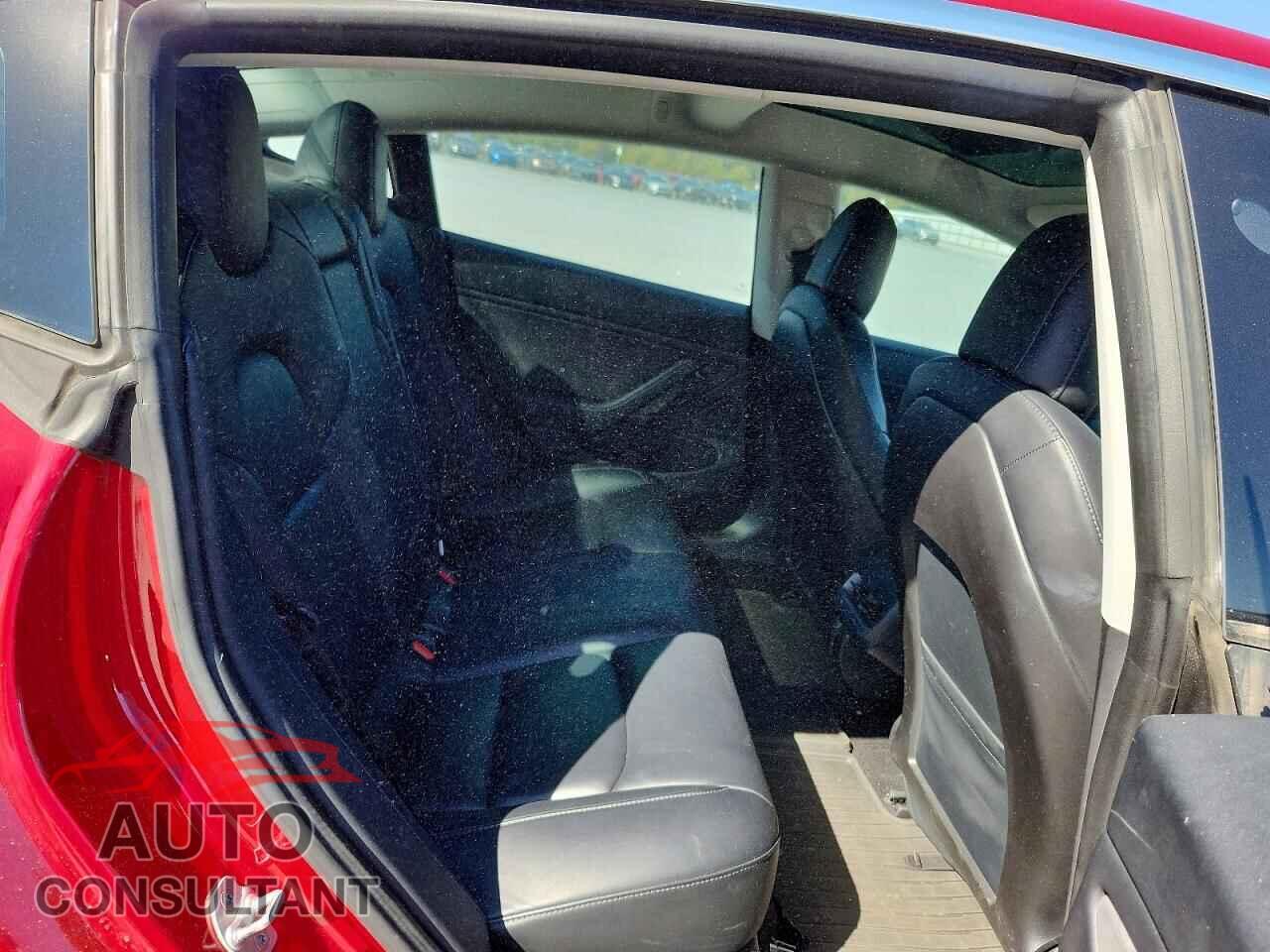 TESLA MODEL 3 2018 - 5YJ3E1EB2JF130217