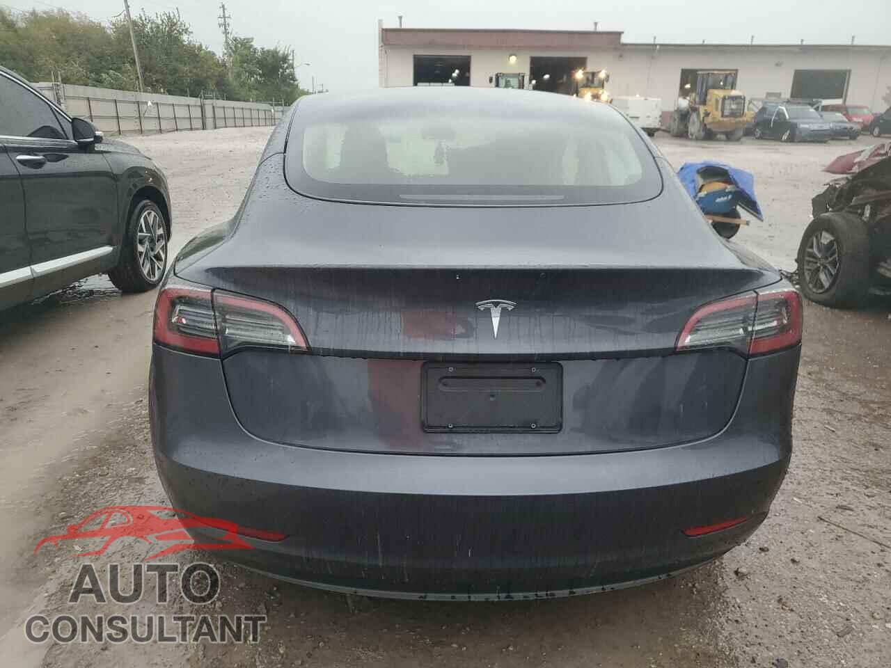 TESLA MODEL 3 2023 - 5YJ3E1EA8PF683258