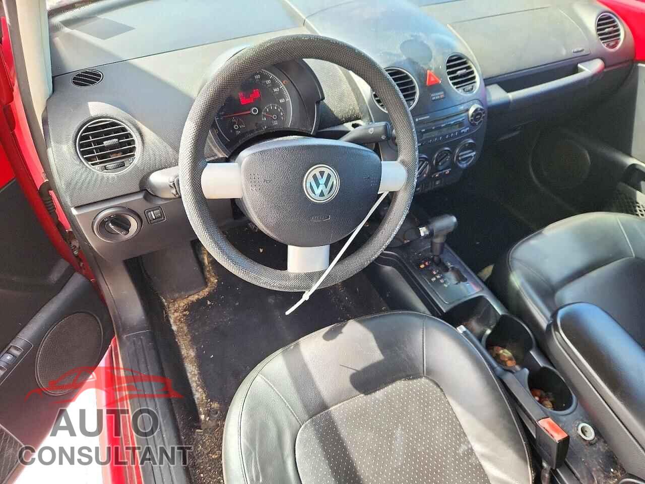 VOLKSWAGEN BEETLE 2010 - 3VWPW3AG1AM010297