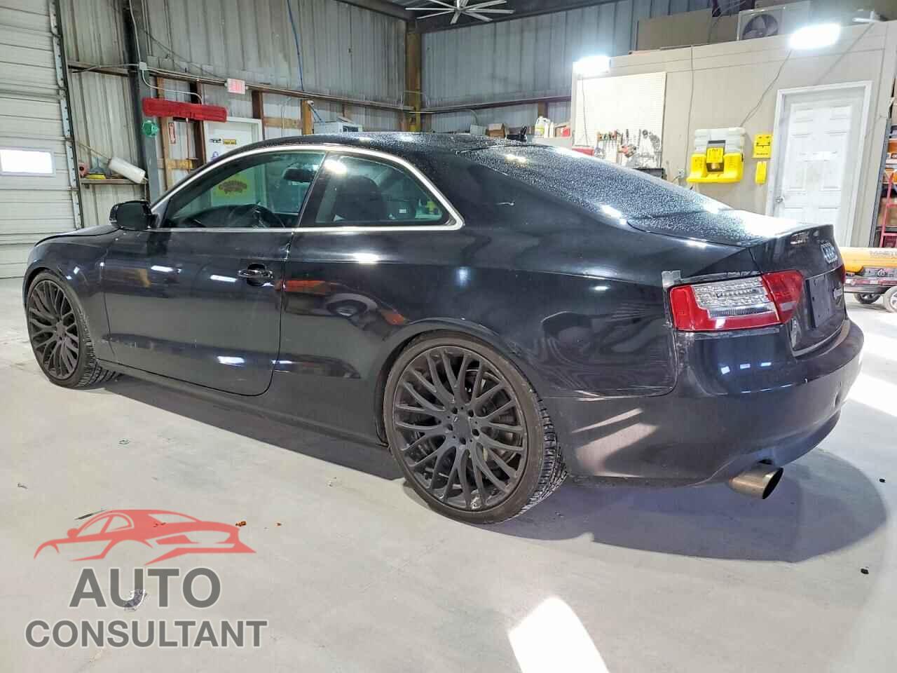 AUDI A5 2010 - WAULFAFR2AA057932