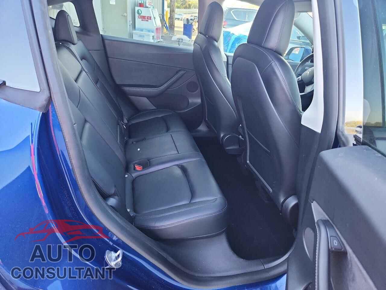 TESLA MODEL Y 2022 - 7SAYGDEE7NF365510