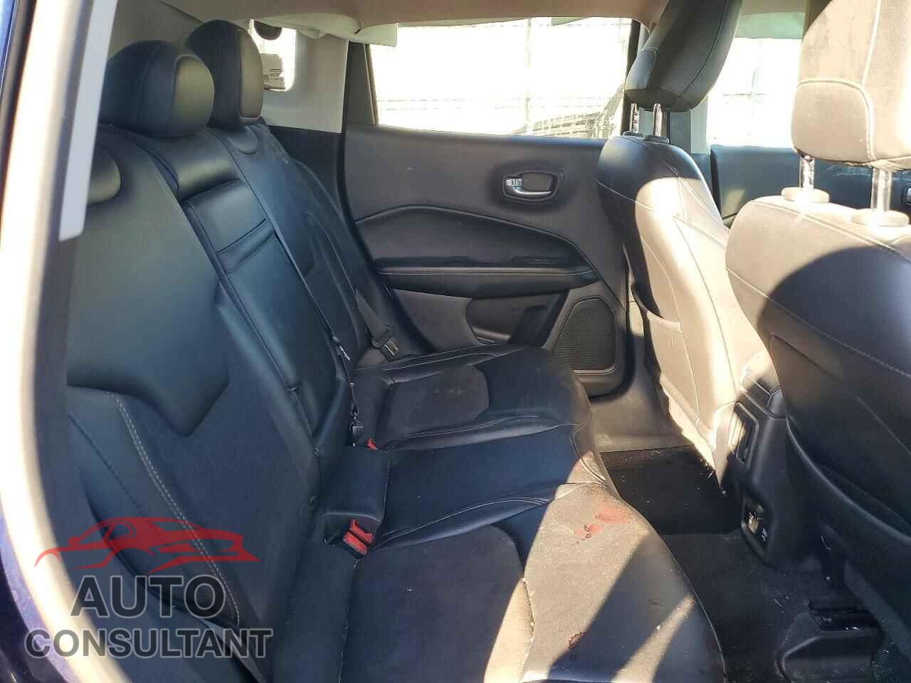 JEEP COMPASS 2018 - 3C4NJDBB1JT261697