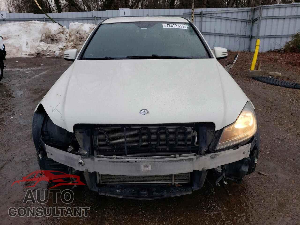 MERCEDES-BENZ C-CLASS 2012 - WDDGF8FB1CA721534