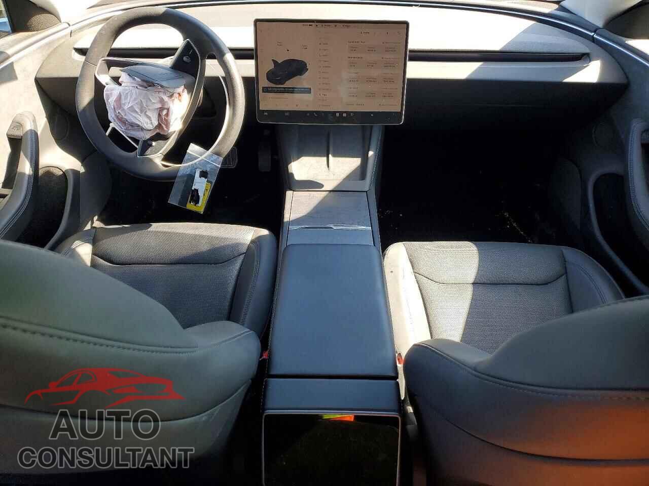 TESLA MODEL 3 2024 - 5YJ3E1EB4RF758730