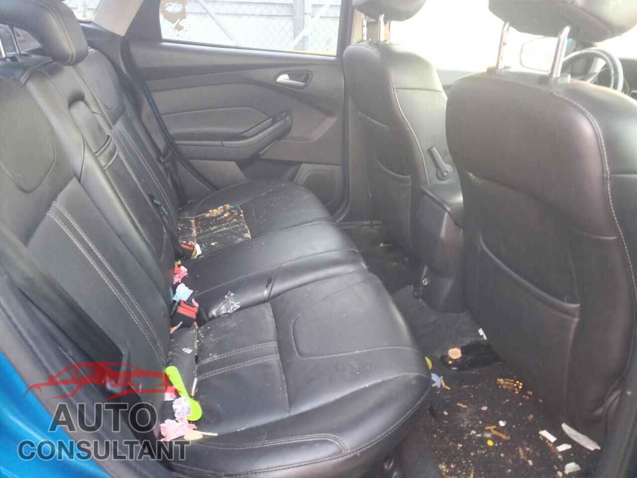 FORD FOCUS 2013 - 1FADP3F23DL143719