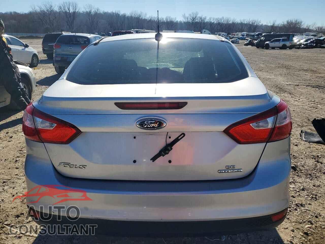 FORD FOCUS 2013 - 1FADP3F20DL237282
