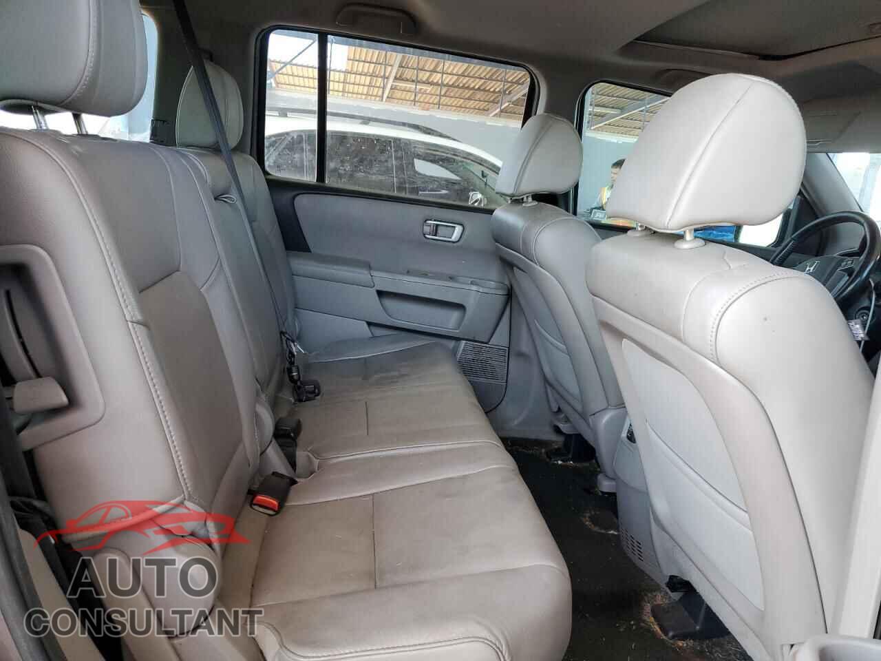 HONDA PILOT 2014 - 5FNYF3H53EB003776