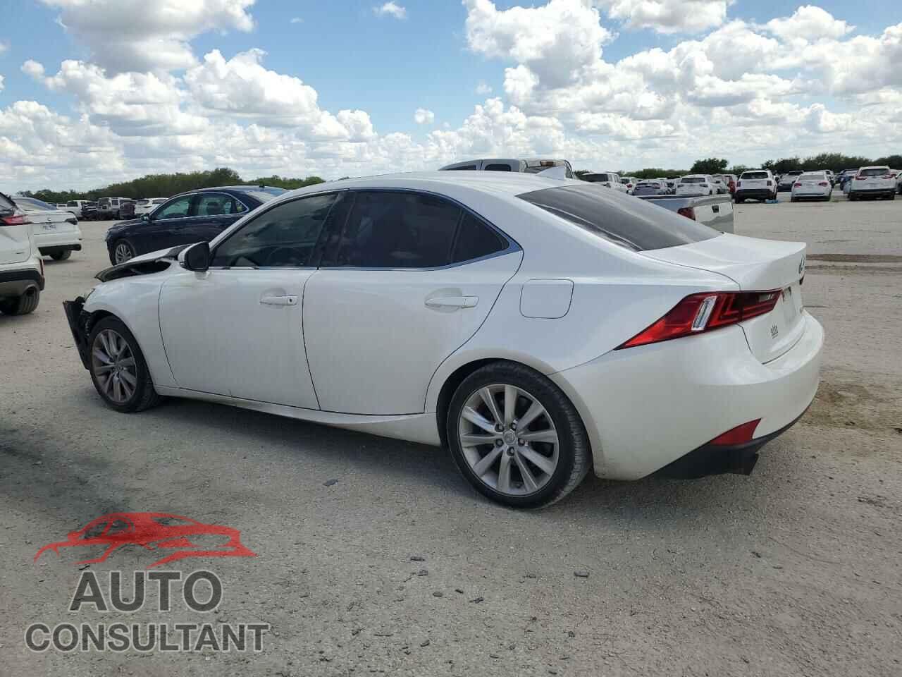 LEXUS IS 2016 - JTHBA1D22G5017532