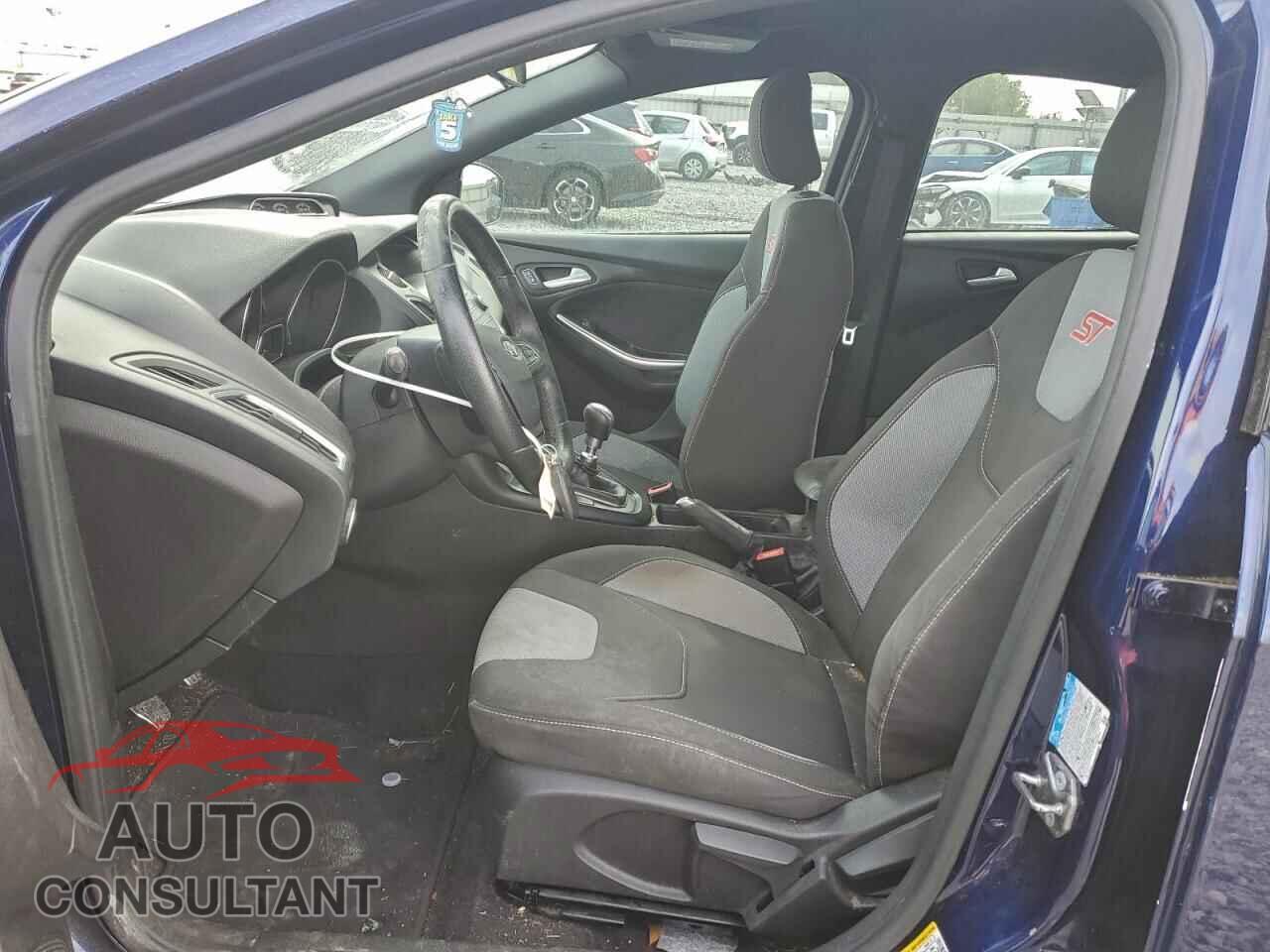 FORD FOCUS 2017 - 1FADP3L99HL290182