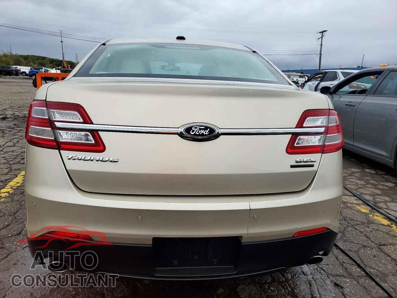 FORD TAURUS 2017 - 1FAHP2E83HG133191