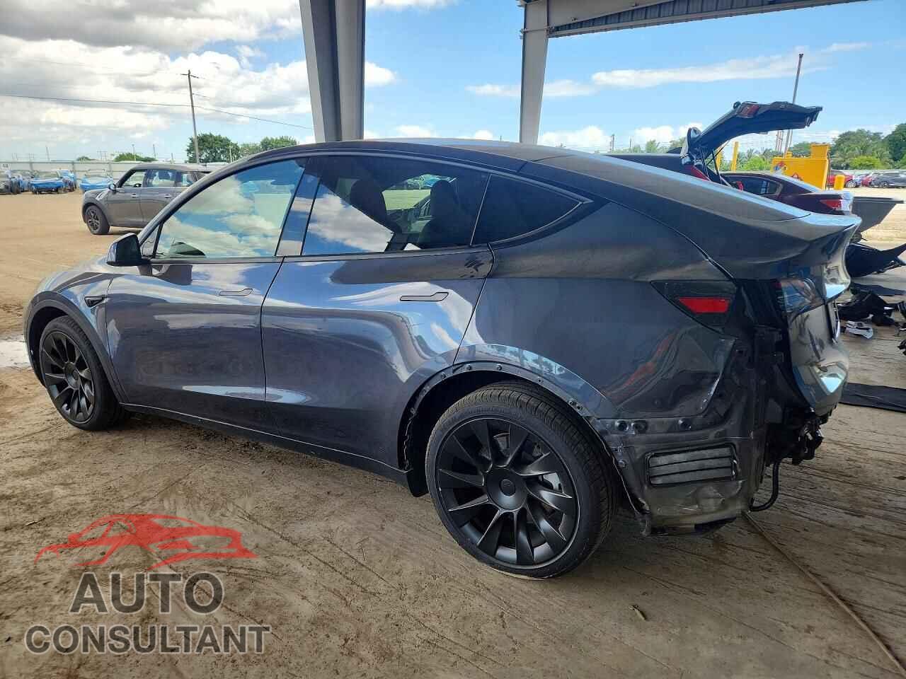 TESLA MODEL Y 2022 - 7SAYGDEE0NF455128