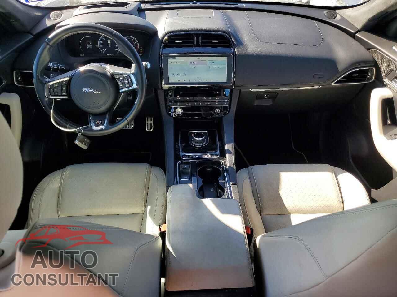 JAGUAR F-PACE 2017 - SADCP2BV1HA047030