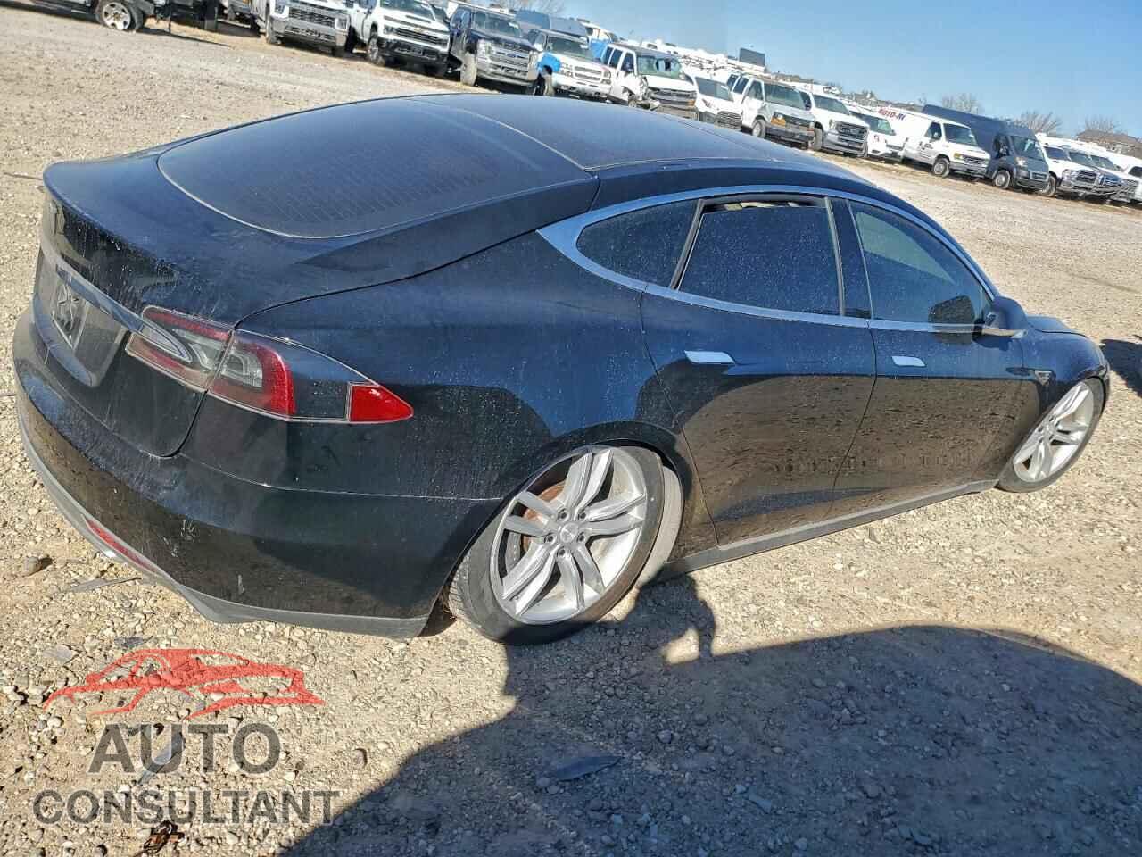 TESLA MODEL S 2012 - 5YJSA1CN9CFP03170