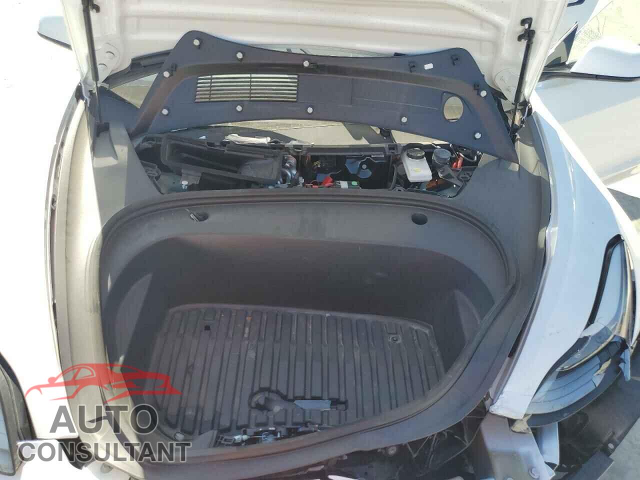 TESLA MODEL 3 2023 - 5YJ3E1EB6PF608373