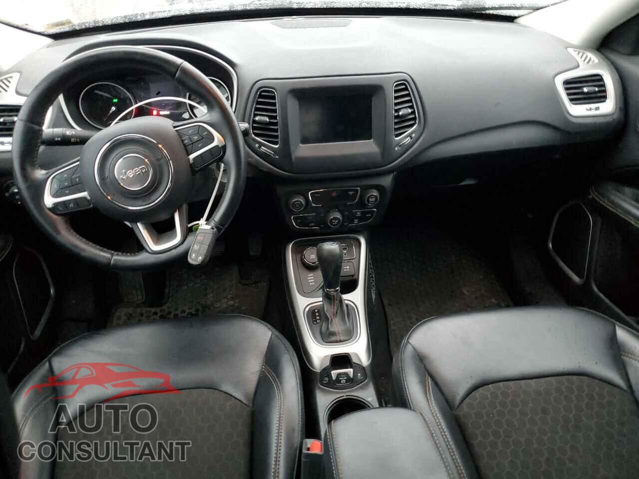 JEEP COMPASS 2020 - 3C4NJDBB4LT229121