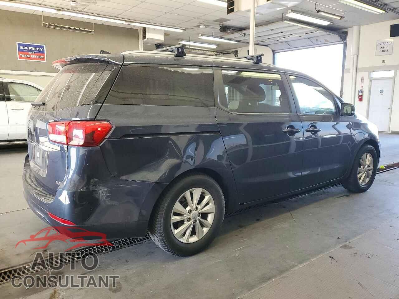 KIA SEDONA 2015 - KNDMB5C19F6060202