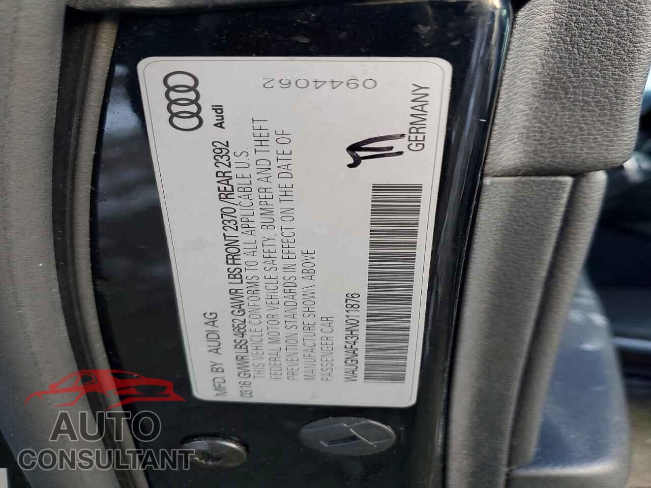 AUDI A4 2017 - WAUGNAF43HN011876
