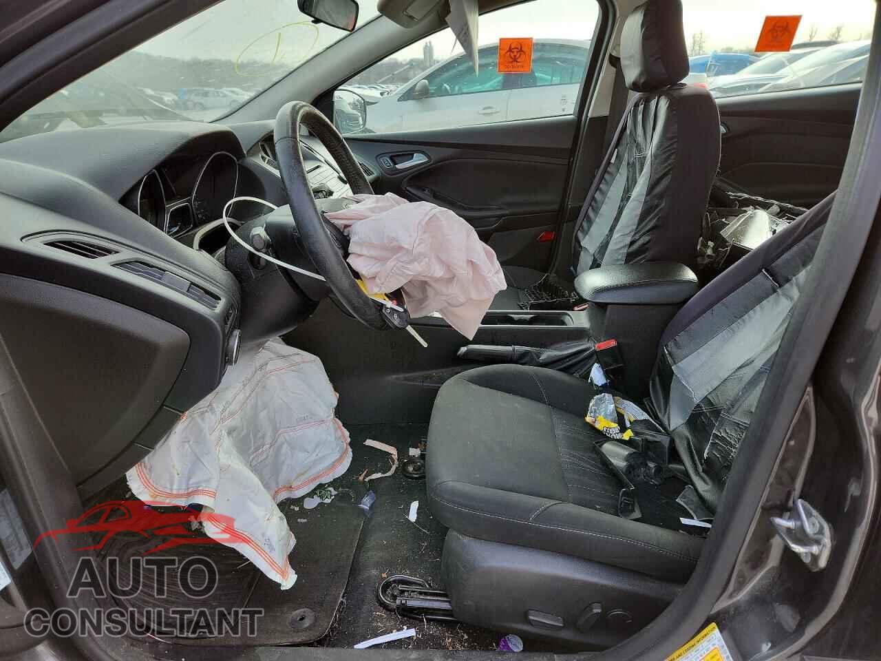 FORD FOCUS 2016 - 1FADP3F21GL261790