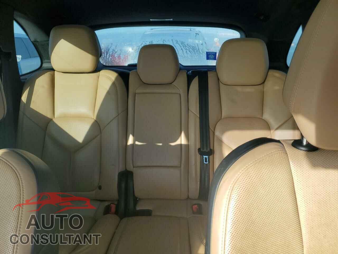 PORSCHE CAYENNE 2016 - WP1AB2A25GLA96211