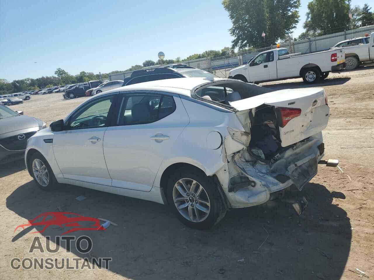 KIA OPTIMA 2011 - KNAGM4A79B5159933