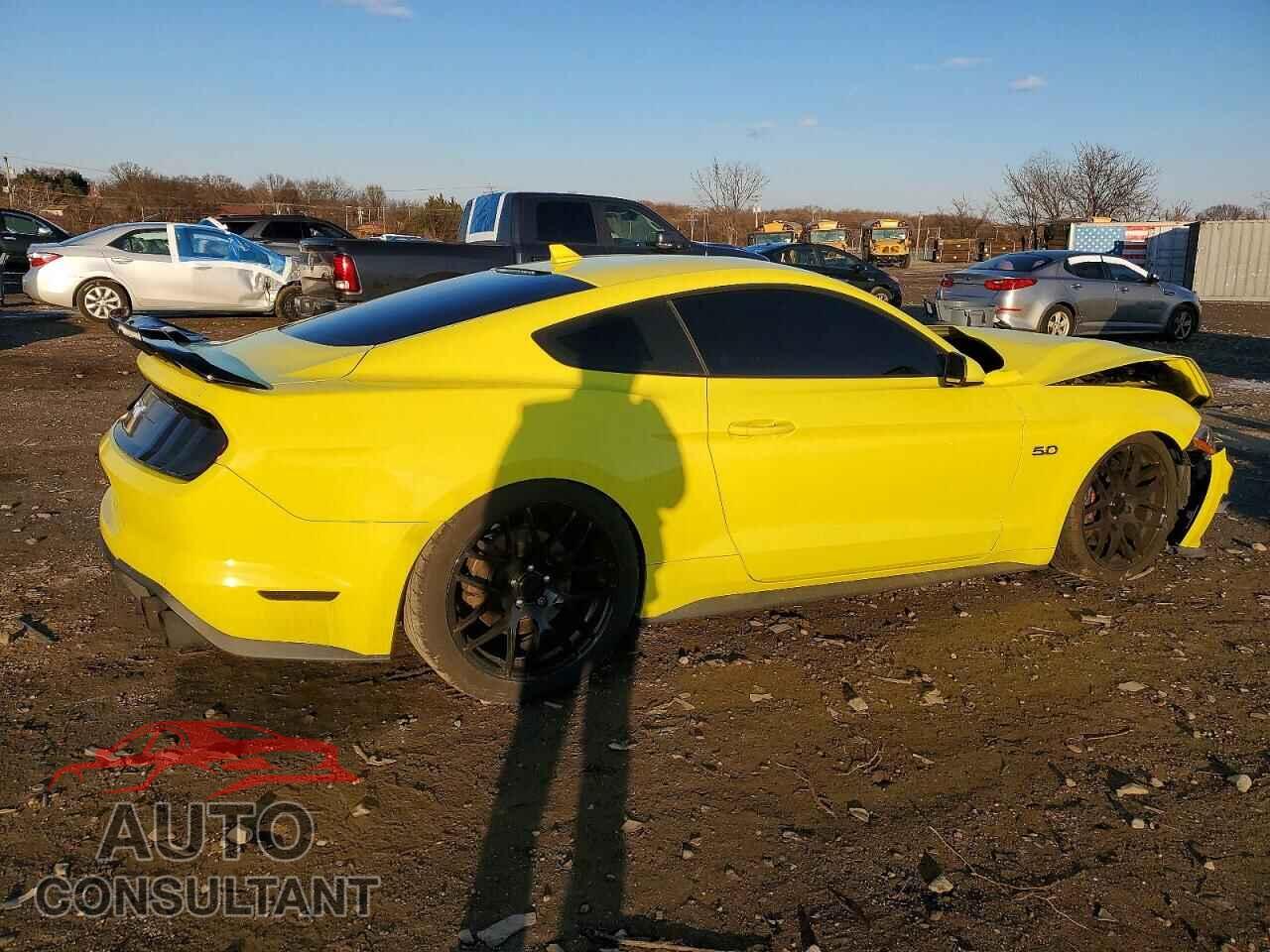 FORD MUSTANG 2021 - 1FA6P8CF9M5111052