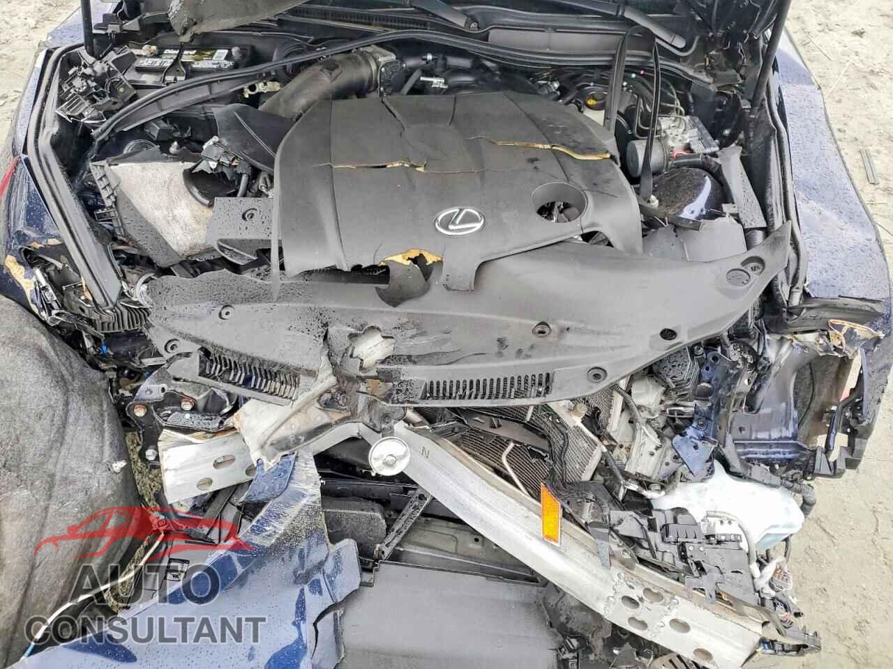 LEXUS IS 2015 - JTHCF1D23F5028155