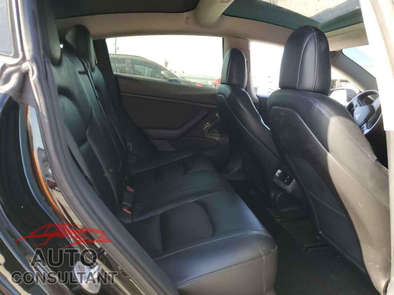 TESLA MODEL 3 2019 - 5YJ3E1EA0KF357477