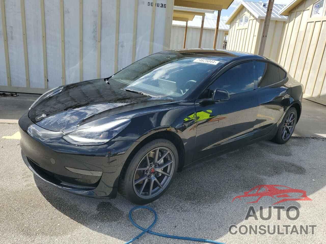 TESLA MODEL 3 2022 - 5YJ3E1EA7NF186733