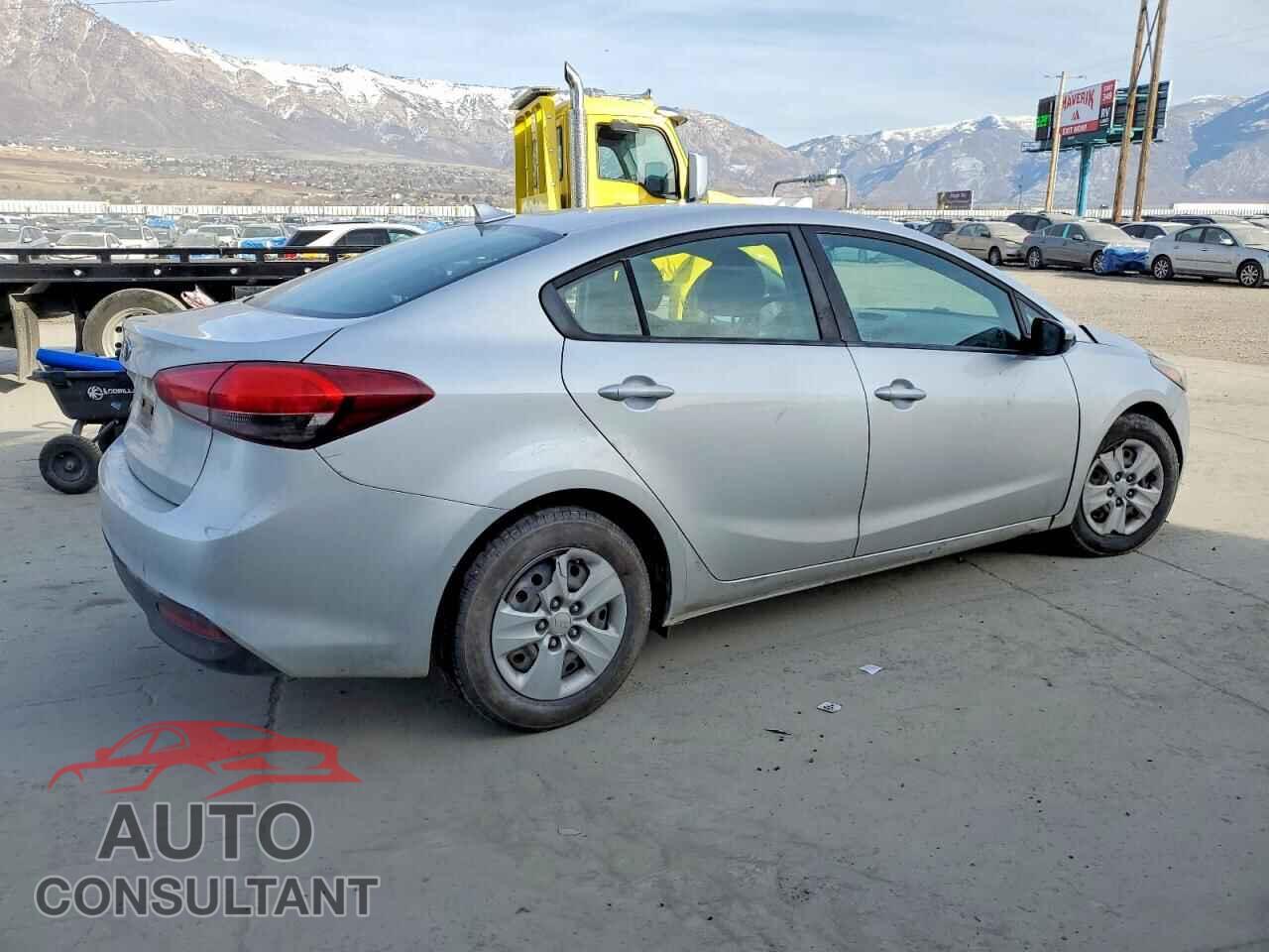 KIA FORTE 2017 - 3KPFK4A78HE136032