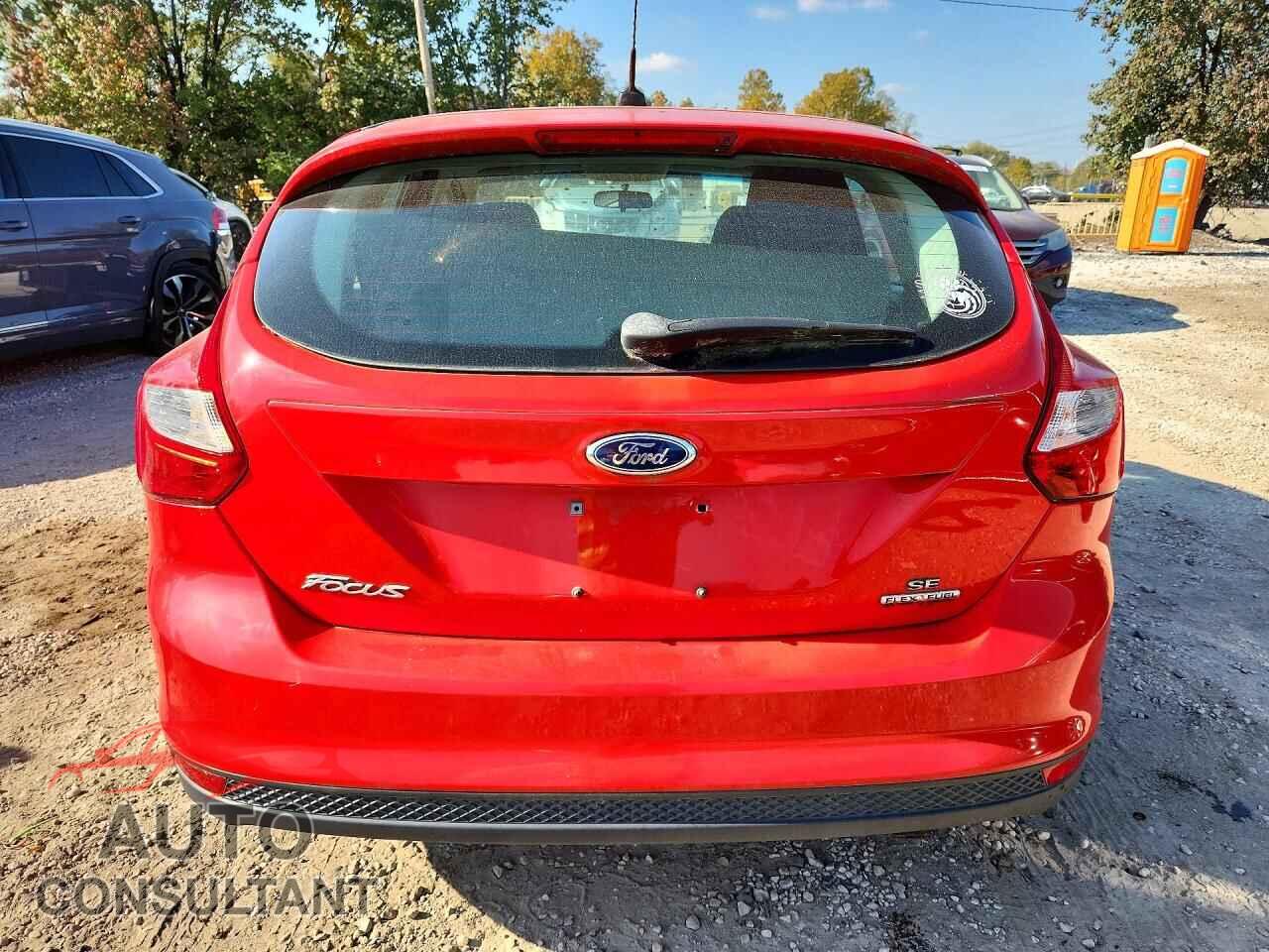 FORD FOCUS 2014 - 1FADP3K26EL203225