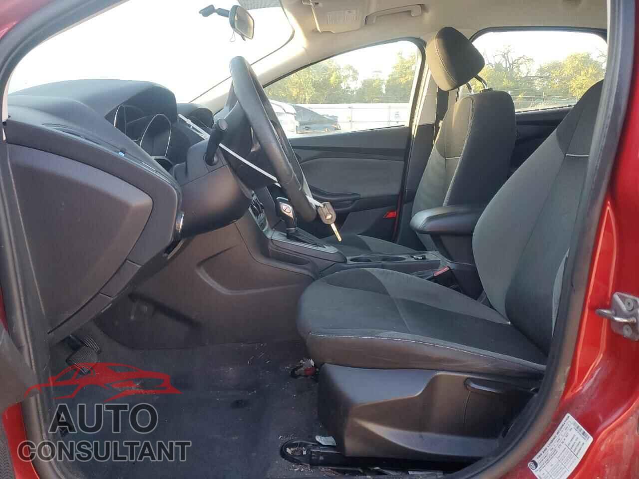 FORD FOCUS 2012 - 1FAHP3F25CL255812