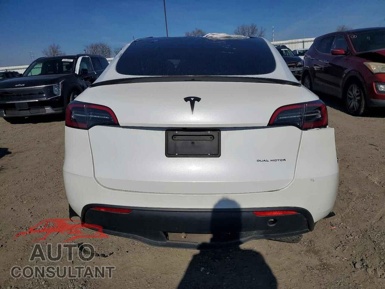 TESLA MODEL Y 2023 - 7SAYGDEE3PF755345