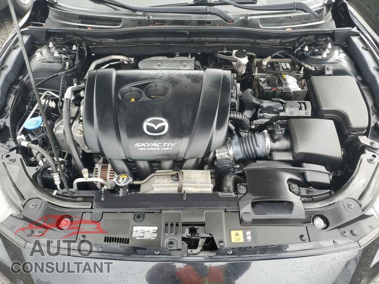 MAZDA 3 2018 - 3MZBN1V3XJM262476