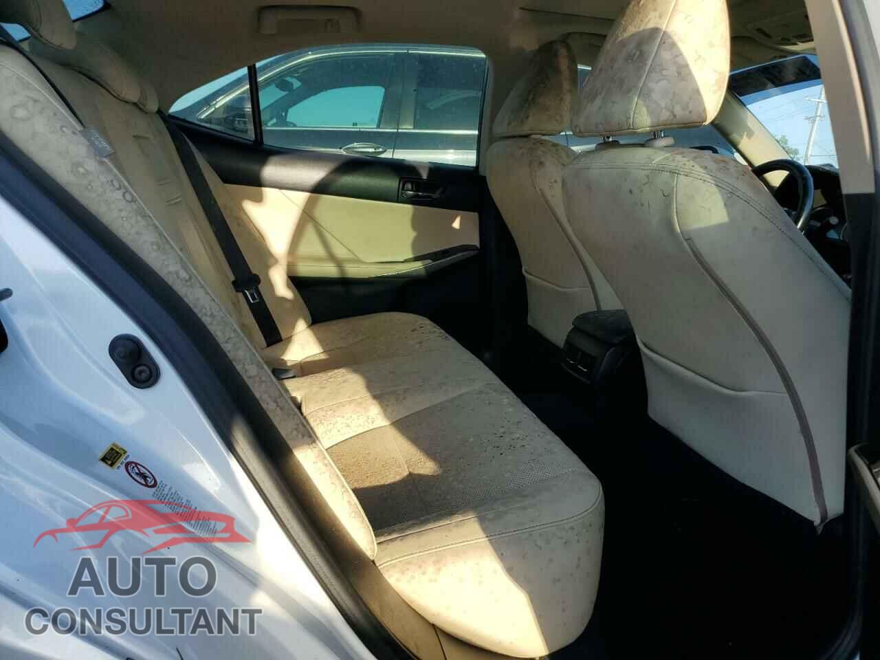 LEXUS IS 2016 - JTHBA1D2XG5023823