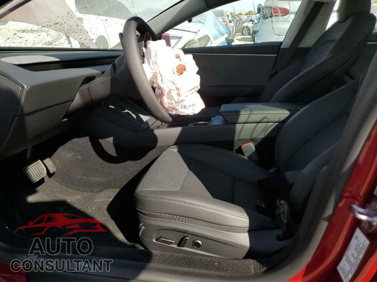 TESLA MODEL 3 2024 - 5YJ3E1EA5RF871853