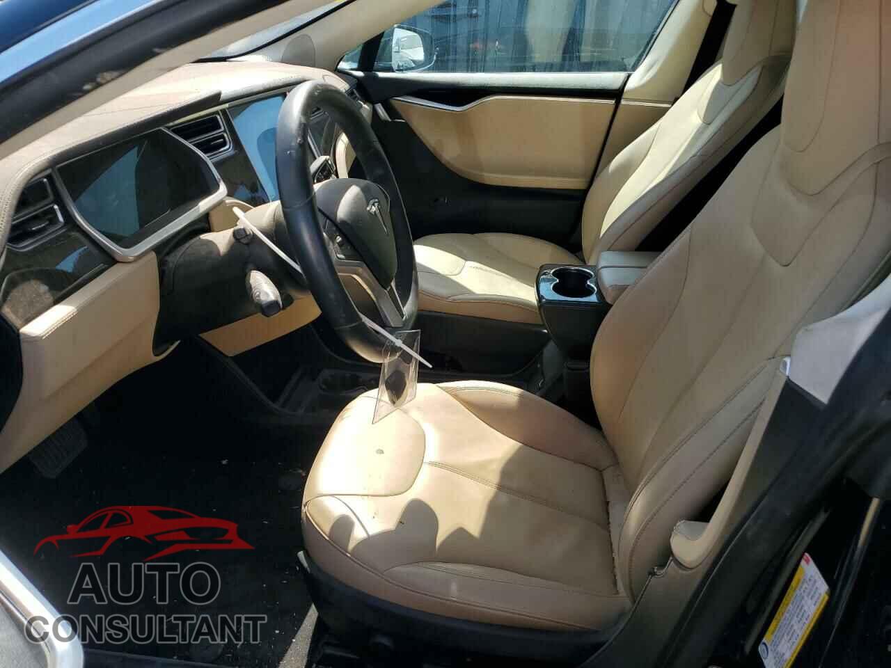 TESLA MODEL S 2013 - 5YJSA1CN8DFP11438