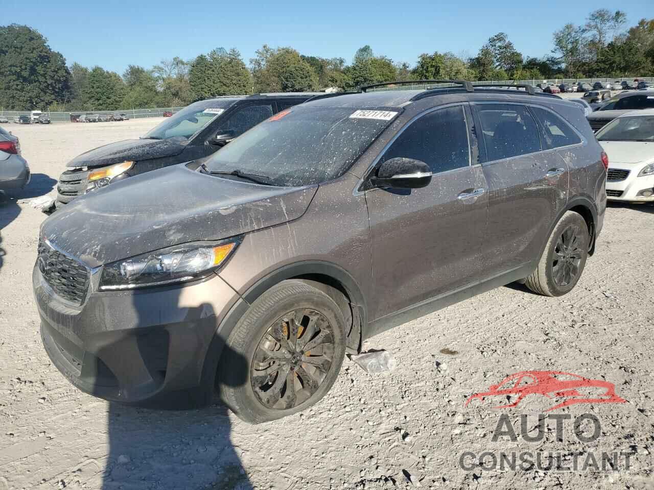 KIA SORENTO 2019 - 5XYPG4A57KG608011