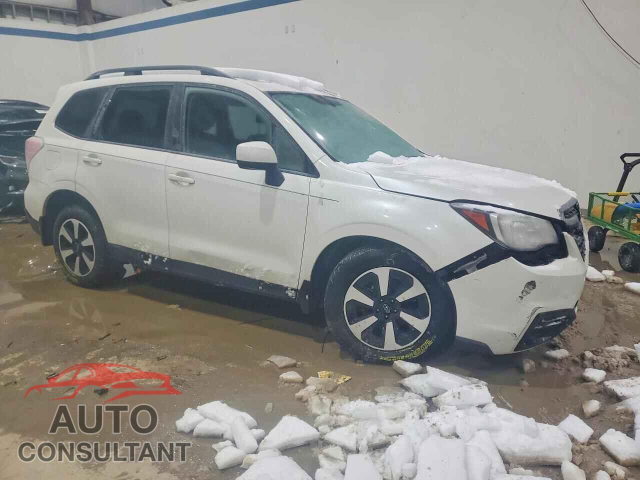 SUBARU FORESTER 2018 - JF2SJAEC1JH450243