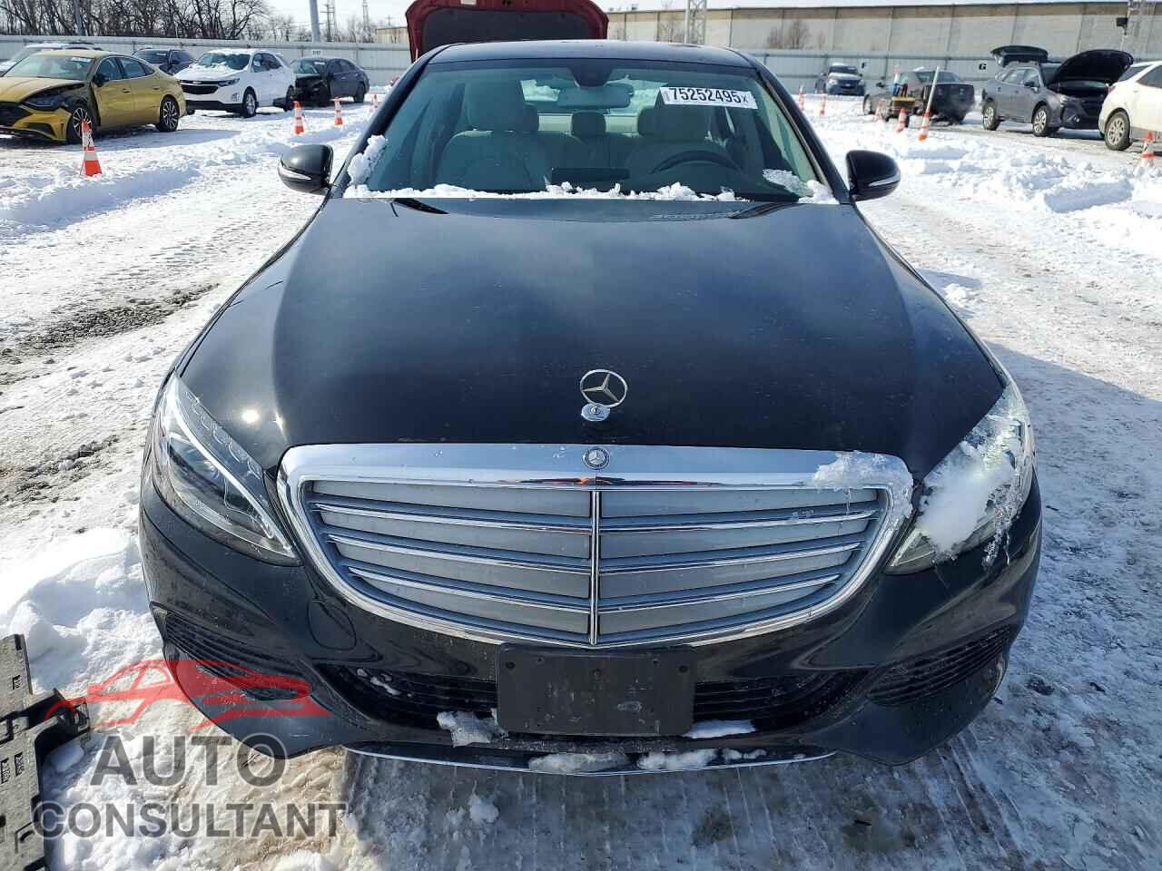 MERCEDES-BENZ C-CLASS 2015 - 55SWF4KB3FU088775