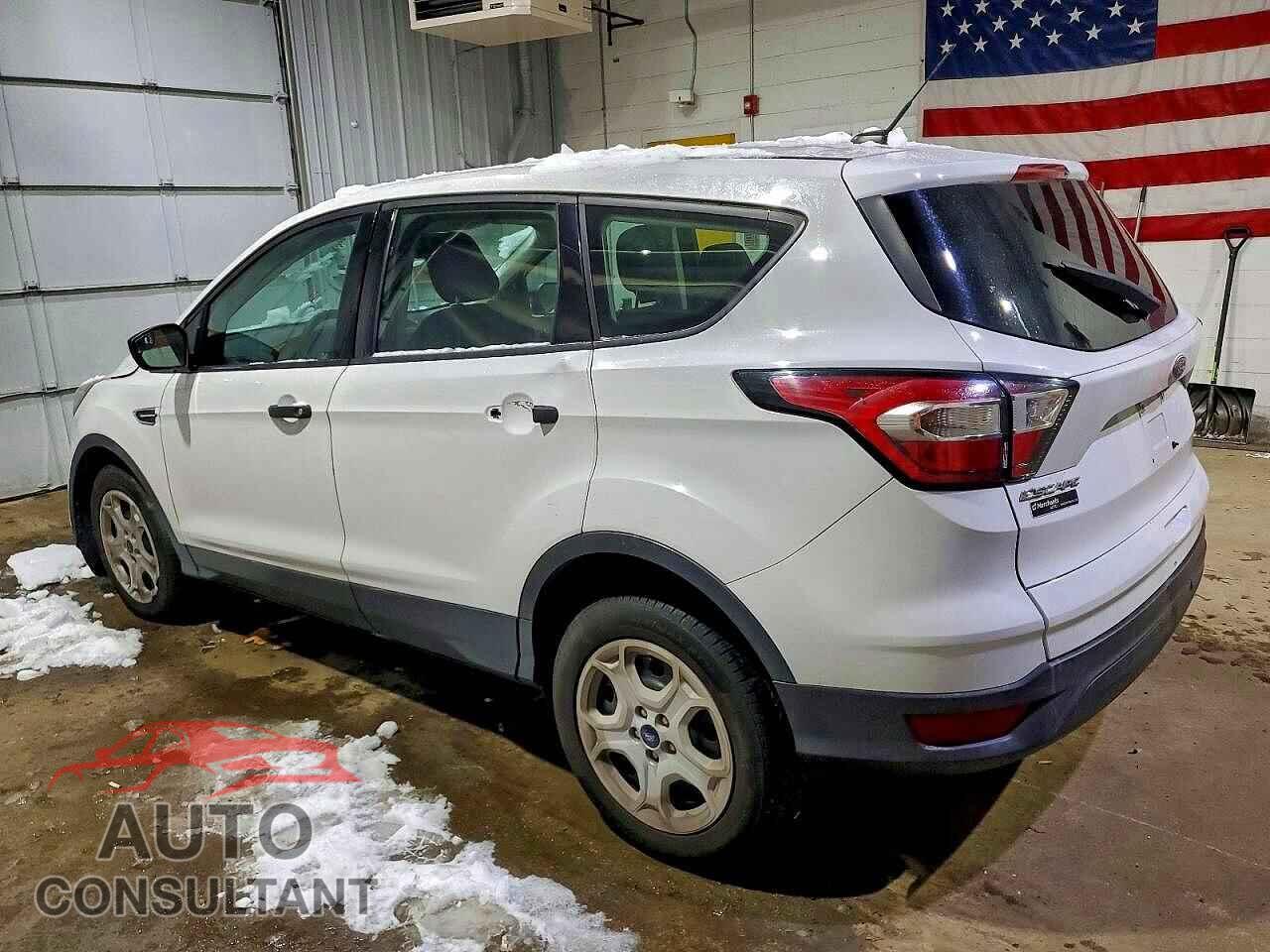 FORD ESCAPE 2018 - 1FMCU0F76JUB25970