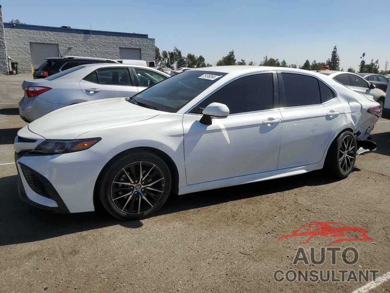 TOYOTA CAMRY 2022 - 4T1T11AK4NU704875