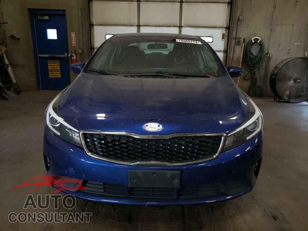 KIA FORTE 2017 - 3KPFK4A75HE014101