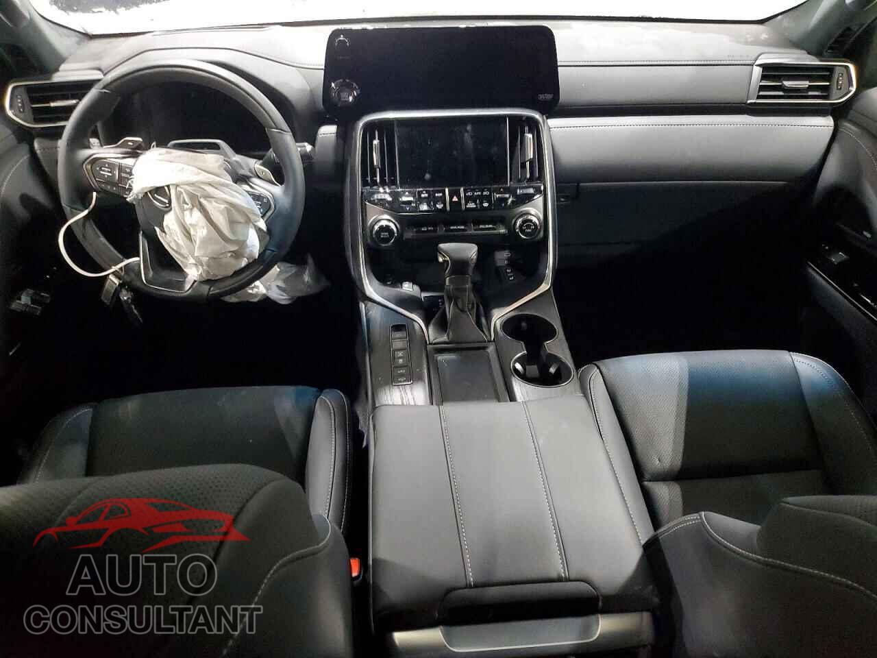 LEXUS LX 600 PRE 2025 - JTJGB7CX1S4078516
