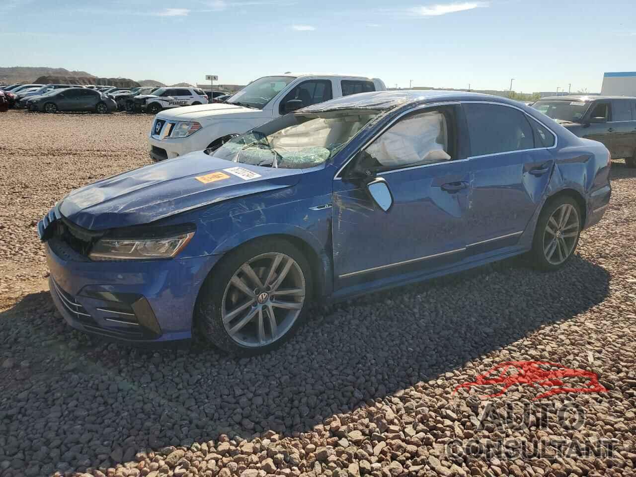 VOLKSWAGEN PASSAT 2017 - 1VWDT7A39HC042121