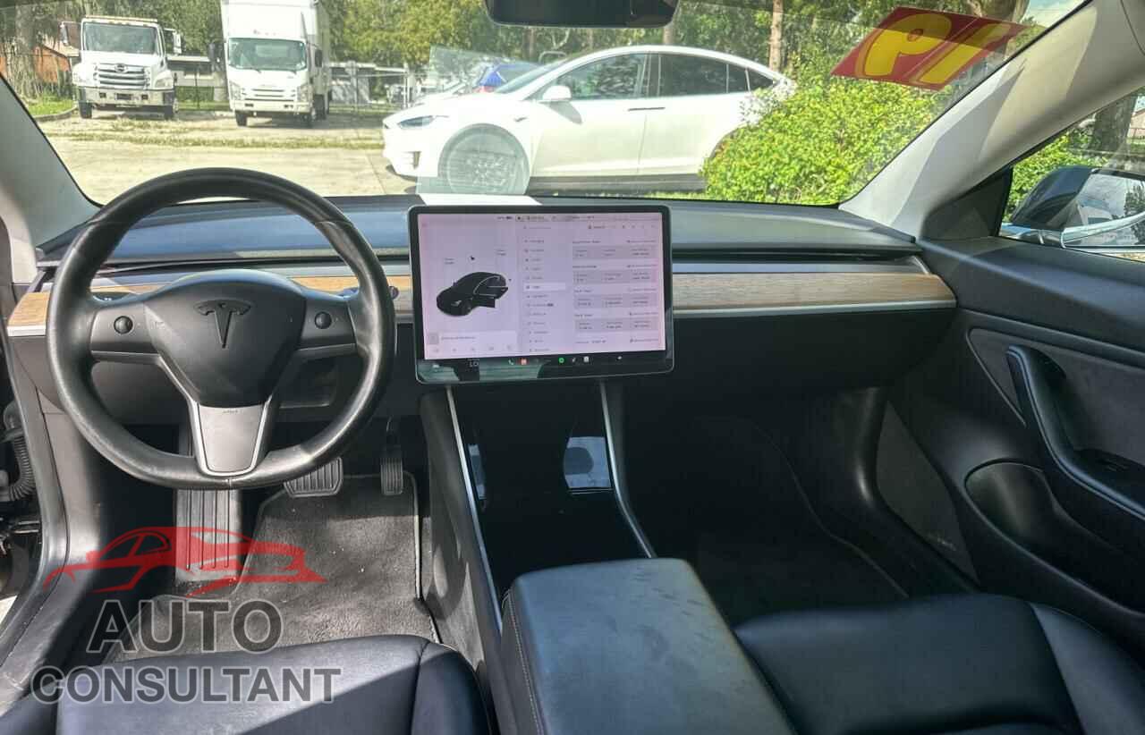 TESLA MODEL 3 2019 - 5YJ3E1EA2KF399391